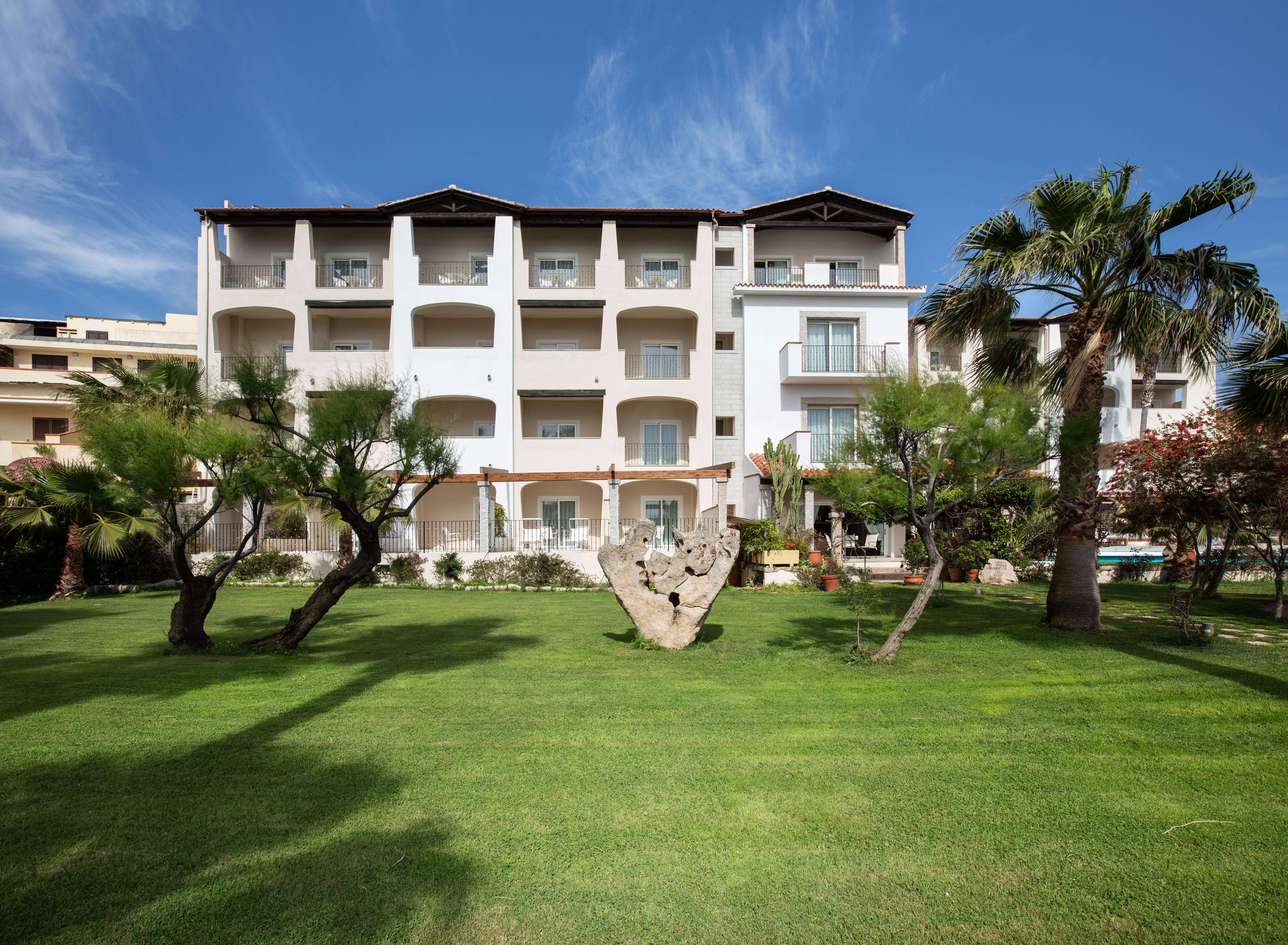 Hotel Villa Margherita Golfo Aranci Exterior foto