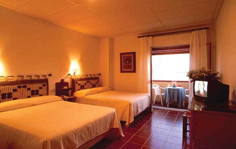 Hotel Villa Margherita Golfo Aranci Habitación foto